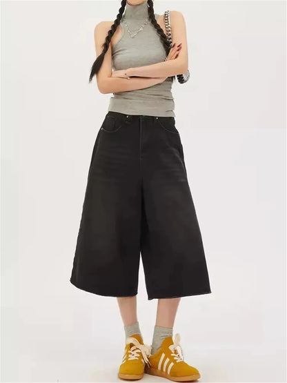 Low Waisted Cropped Wide Leg Short Pants