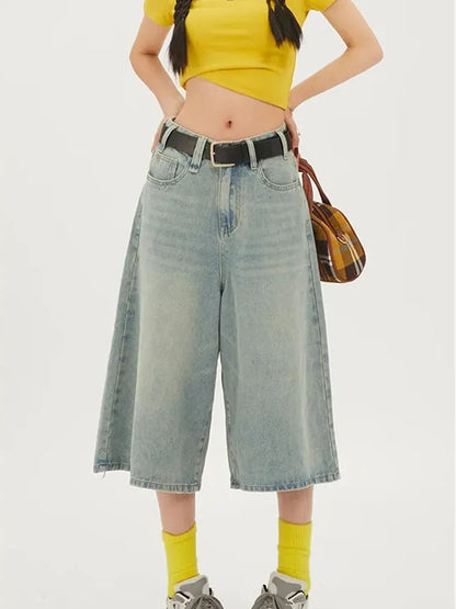 Low Waisted Cropped Wide Leg Short Pants