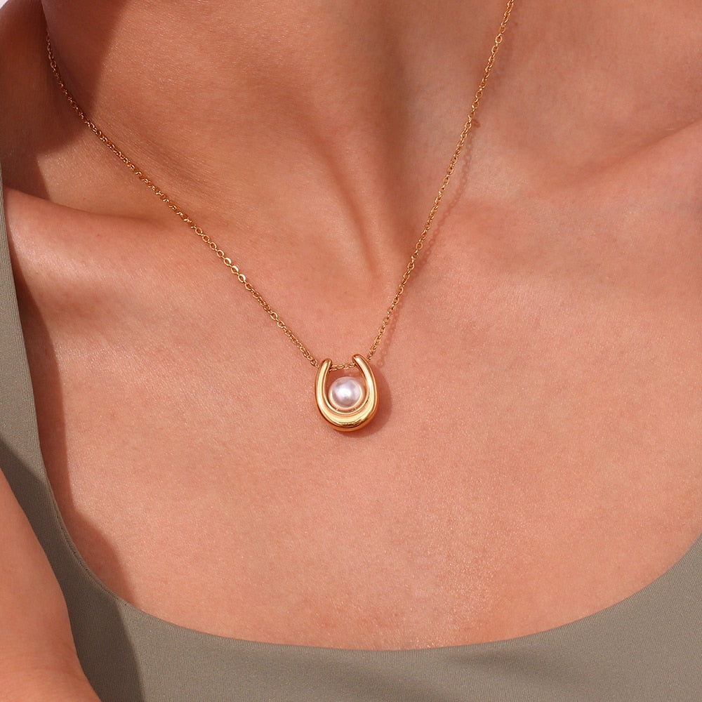 Round Pearl U Shape Necklace