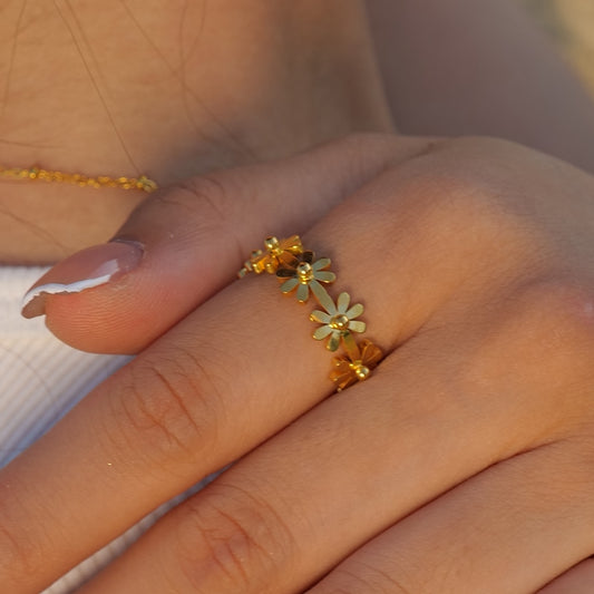 Daisy Flower Ring